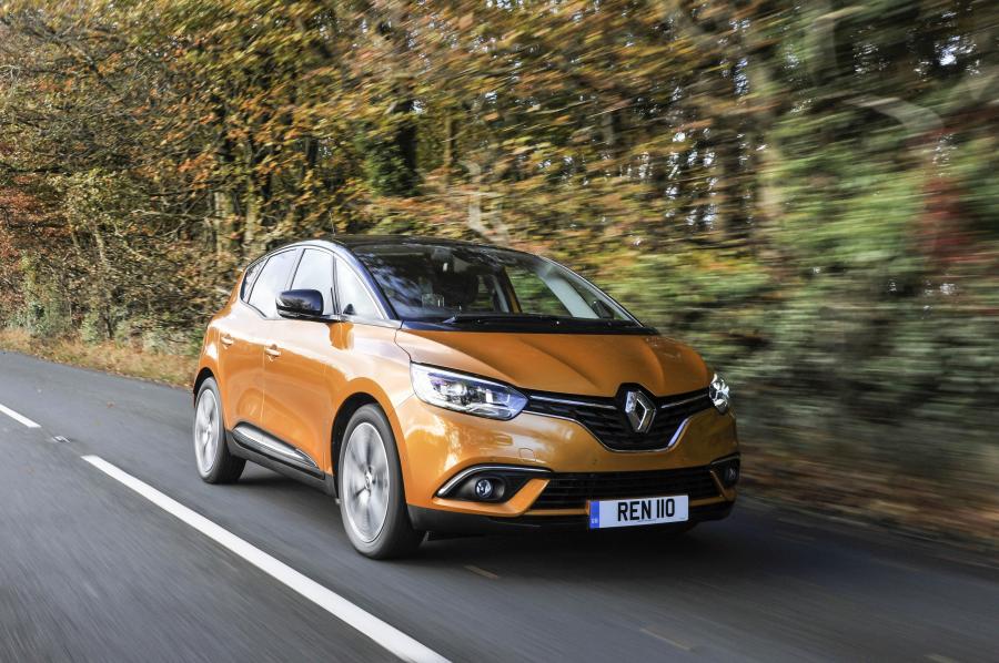  Renault Scenic 2016 года  (UK) (фото 11 из 32)